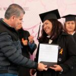 Apadrina MARS a 1,200 mujeres graduadas de preparatoria