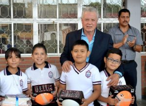 01102019escuelas