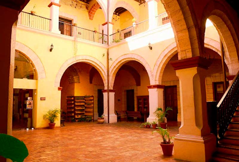 23122020escuel00a