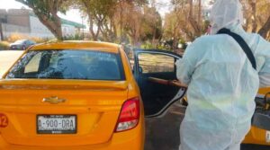 08112021taxis00