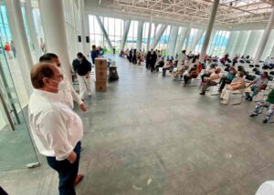 14122021vacunacion-asultos-mayores00