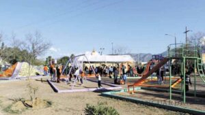 03012022plazas00
