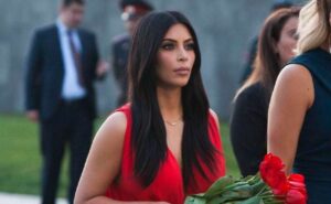 10022022kimkardashianfeliz00