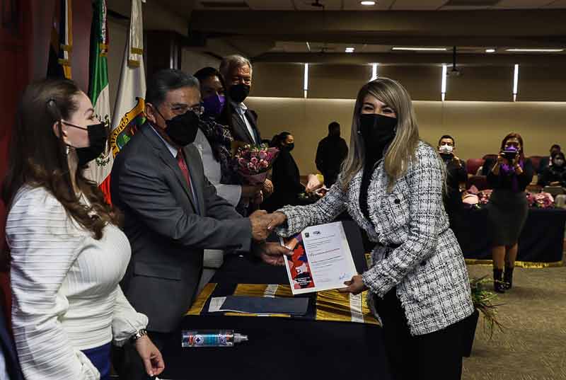 14022022mujeresuniversitarias00