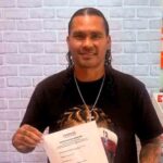 El Gullit Peña cambia las canchas por la política: se registra con Morena